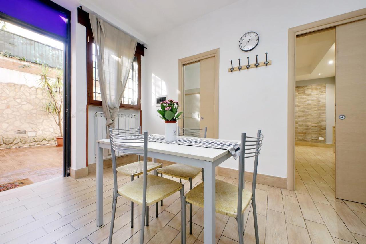 רומא Vatican Flat Cozy Court מראה חיצוני תמונה