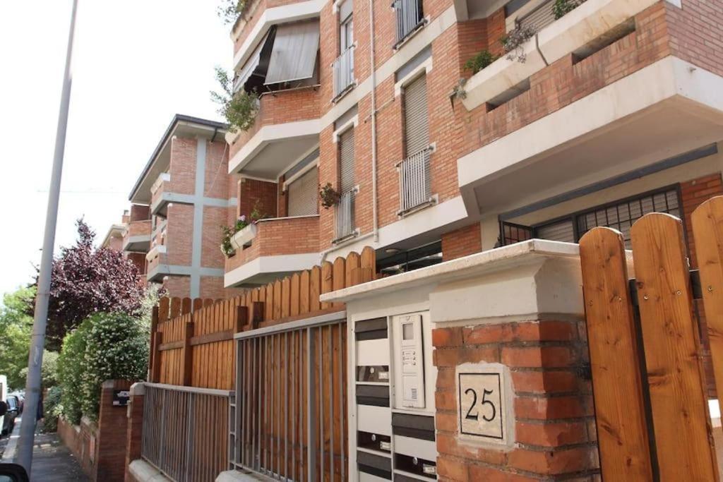 רומא Vatican Flat Cozy Court מראה חיצוני תמונה
